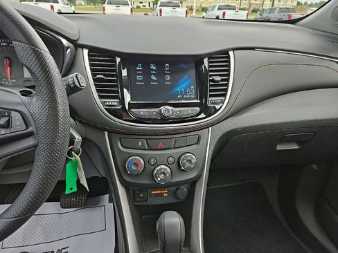 Used 2017 Chevrolet Trax LS FWD image 24