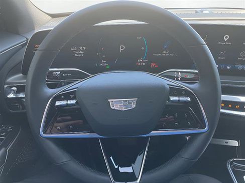 Used 2024 Cadillac Lyriq Tech AWD/4WD image 11