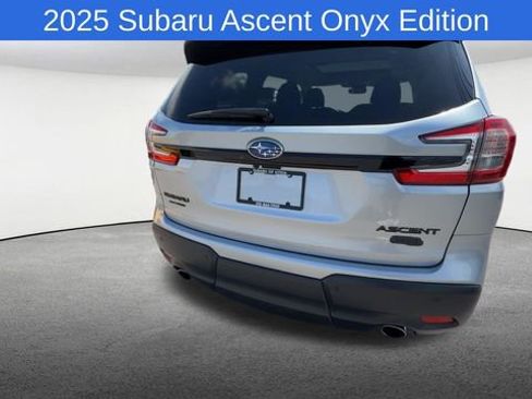Used 2025 Subaru Ascent Onyx Edition w/ Onyx Package AWD/4WD image 8