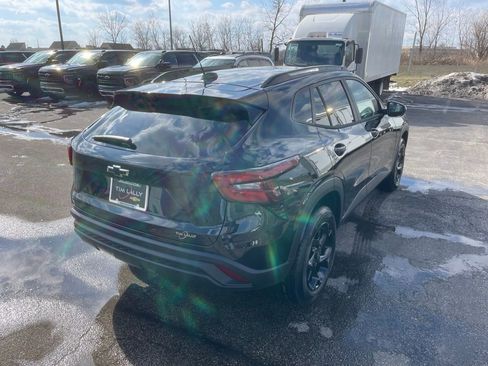 New 2026 Chevrolet Trax LT w/ Midnight Edition image 7