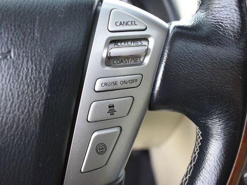 Used 2018 INFINITI QX80 2WD w/ Driver Assistance Package image 16