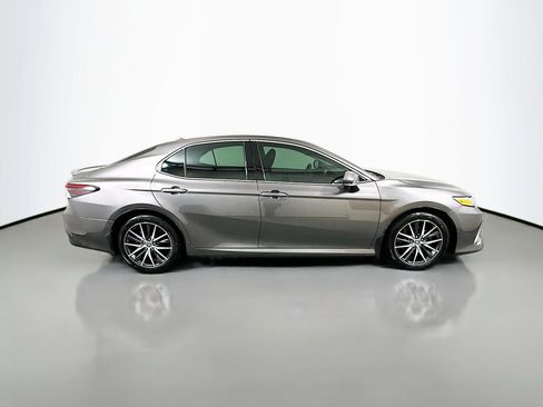 Certified 2023 Toyota Camry XLE FWD image 4