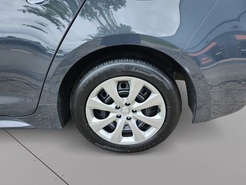 Used 2026 Toyota Corolla LE FWD image 19