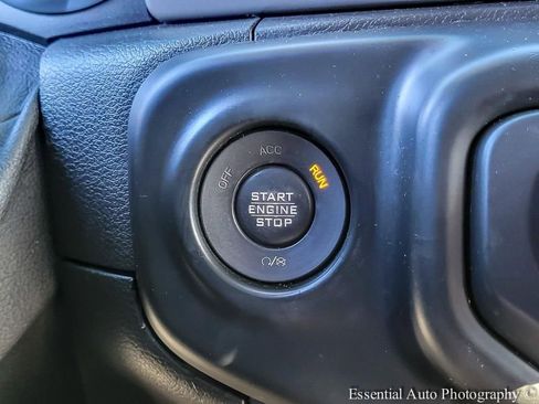 Used 2018 Jeep Wrangler Unlimited Sport AWD/4WD image 17