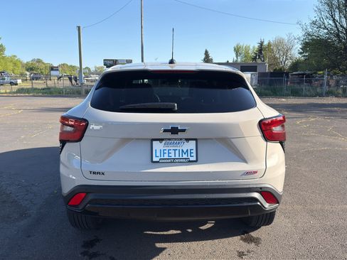 New 2026 Chevrolet Trax RS FWD image 24