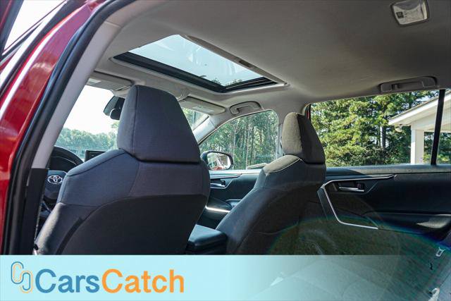 Used 2019 Toyota RAV4 XLE FWD image 33