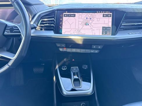 Used 2024 Audi Q4 e-tron Premium Plus w/ Premium Plus image 27