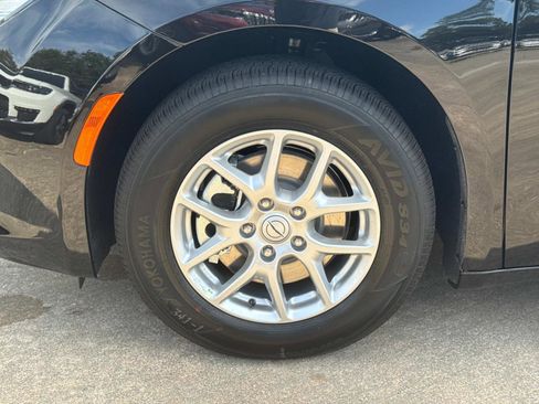 New 2026 Chrysler Voyager LX image 10