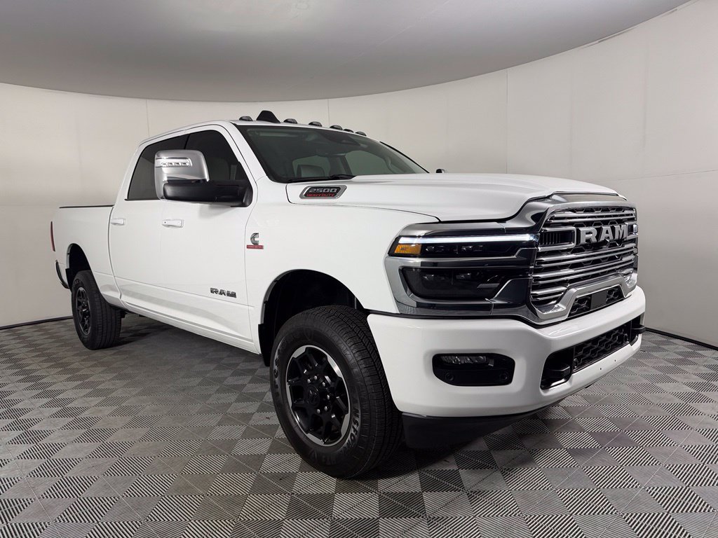Used 2026 RAM 2500 Laramie AWD/4WD image 3