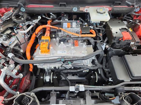 New 2026 Cadillac Optiq Luxury 2 image 20