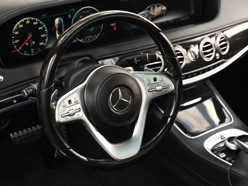 Used 2019 Mercedes-Benz S 560 Sedan image 29