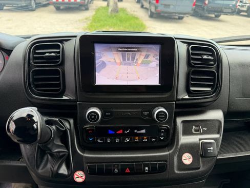 Used 2024 RAM ProMaster 2500 w/ Convenience Group FWD image 9