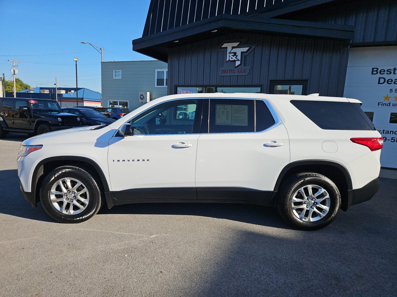 Used 2018 Chevrolet Traverse LS AWD/4WD image 3