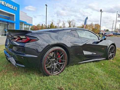 Used 2023 Chevrolet Corvette Z06 image 6