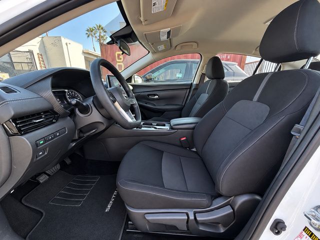 Used 2024 Nissan Sentra SV FWD image 27
