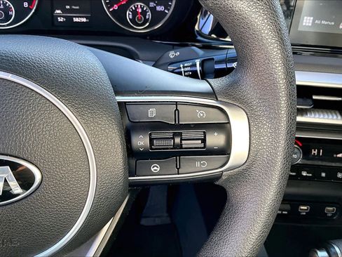 Used 2021 Kia K5 LXS image 25