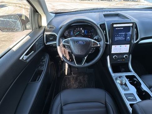 Certified 2024 Ford Edge SEL w/ Convenience Package image 13
