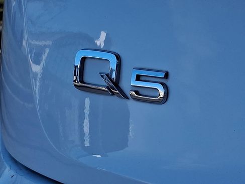 Used 2021 Audi Q5 Premium w/ Convenience Package image 32