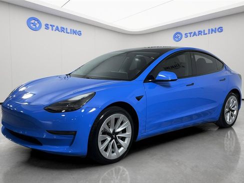 Used 2021 Tesla Model 3 Standard Range Plus image 16