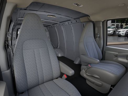 New 2026 GMC Savana 2500 w/ Driver Convenience Package RWD image 18