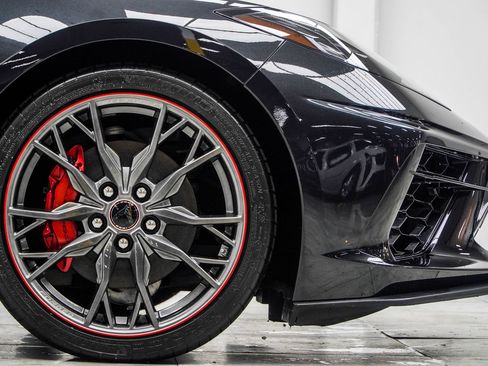 Used 2023 Chevrolet Corvette Stingray Premium Cpe RWD image 9