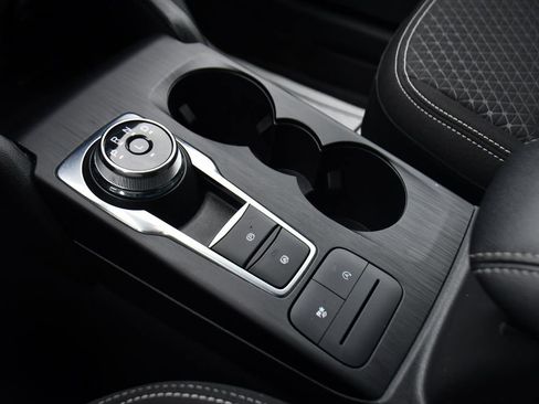 Used 2023 Ford Escape Active image 32