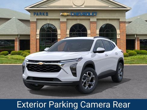 New 2026 Chevrolet Trax LT image 8