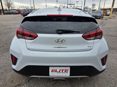 Used 2020 Hyundai Veloster 2.0 Premium image 6