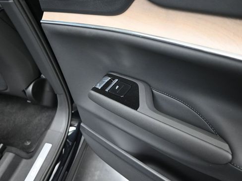 New 2025 Volvo EX90 Plus image 21