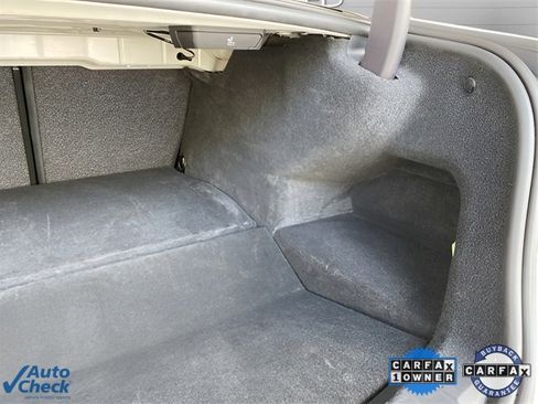 Used 2024 BMW 330e w/ Convenience Package image 87