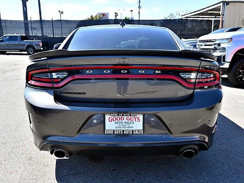 Used 2019 Dodge Charger Scat Pack w/ Plus Group RWD image 6