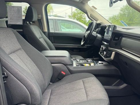 Used 2024 Ford Expedition XLT AWD/4WD image 28