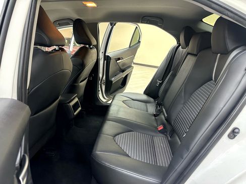 Used 2023 Toyota Camry SE image 32