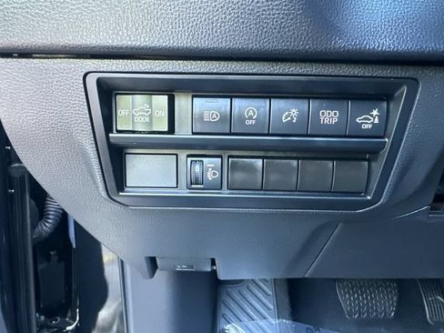 Used 2023 Toyota Tundra SR5 w/ SR5 Convenience Package AWD/4WD image 28