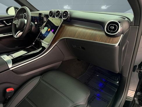 Used 2026 Mercedes-Benz GLC 300 image 21