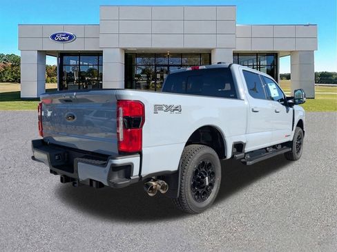 New 2026 Ford F250 Lariat w/ Black Appearance Package AWD/4WD image 4