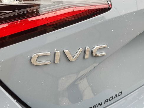 Certified 2023 Honda Civic Sport Touring image 30