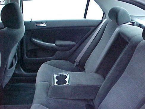 Used 2004 Honda Accord LX image 10