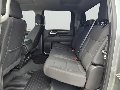 Used 2025 GMC Sierra 2500 SLE w/ SLE Value Package; AWD/4WD image 12