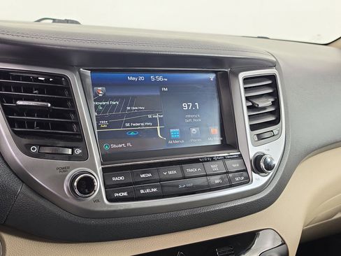 Used 2017 Hyundai Tucson SE Plus AWD/4WD image 26