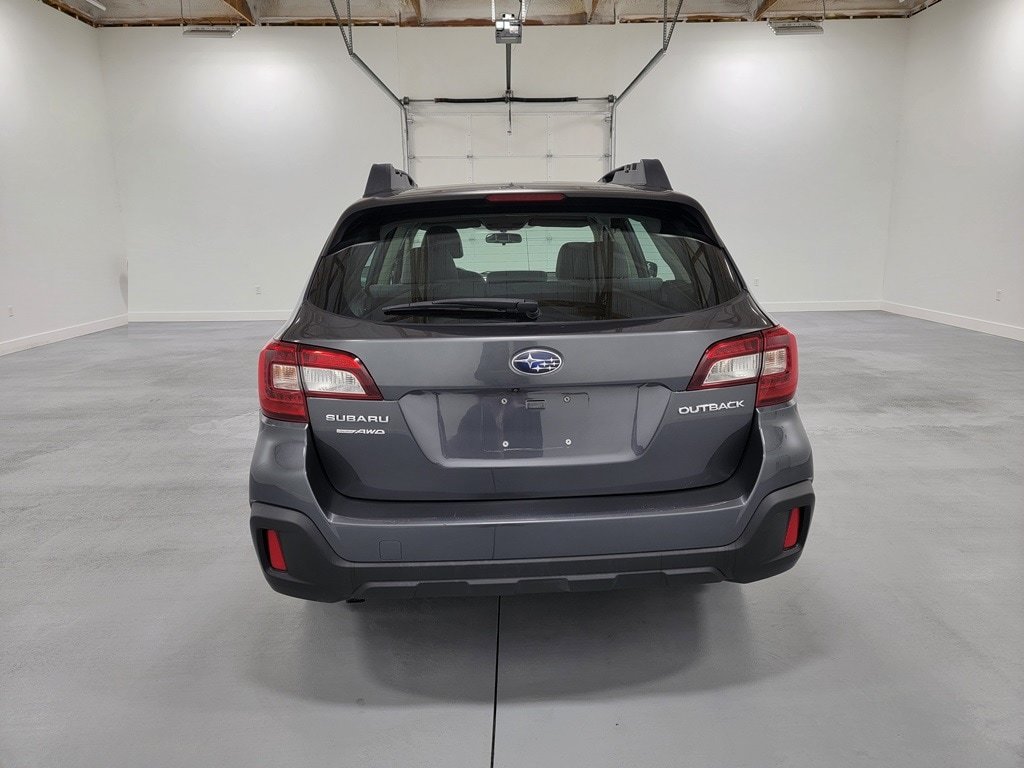 Used 2018 Subaru Outback 2.5i AWD/4WD image 6