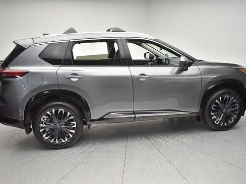 Certified 2026 Nissan Rogue Platinum w/ Platinum Premium Package AWD/4WD image 4