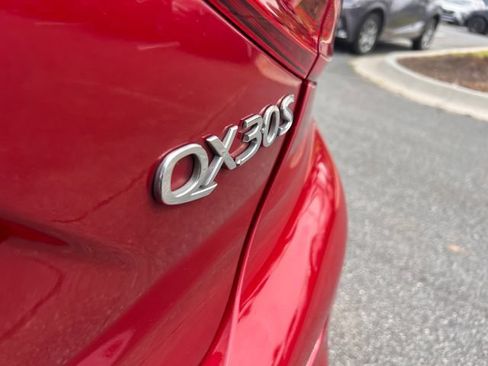 Used 2018 INFINITI QX30 Sport FWD image 31