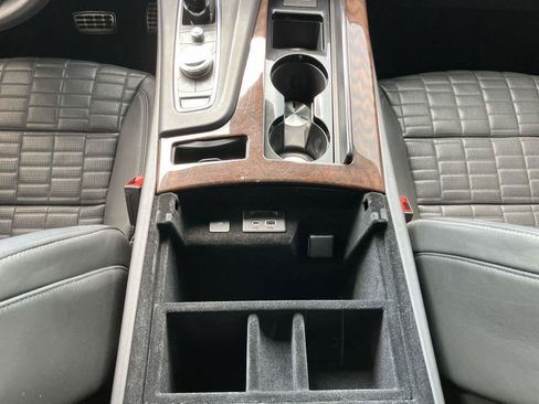 Used 2022 Cadillac Escalade Sport Platinum w/ LPO, ONYX Package AWD/4WD image 23