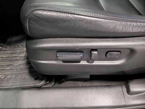 Used 2017 Honda Pilot EX-L image 37