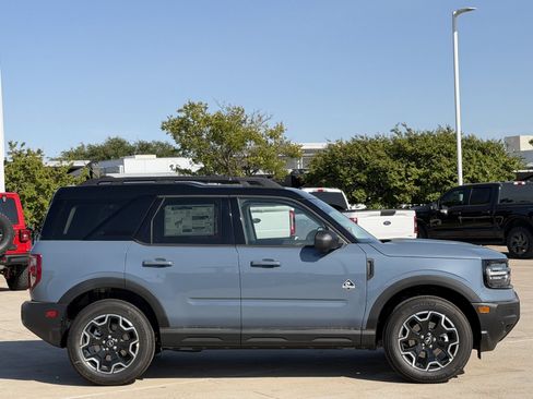 New 2026 Ford Bronco Sport Outer Banks w/ Outer Banks Tech Package+ AWD/4WD image 3