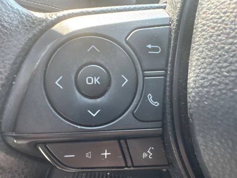 Used 2023 Toyota RAV4 LE FWD image 9