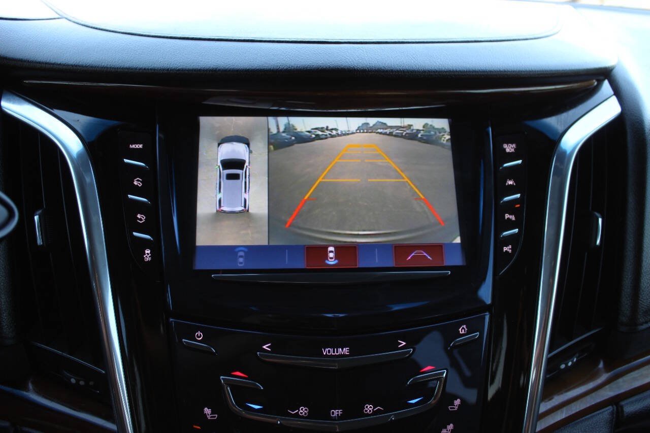 Used 2017 Cadillac Escalade Premium Luxury RWD image 24