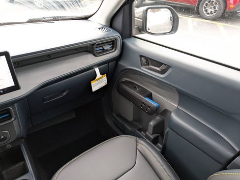 New 2026 Ford Maverick Lobo AWD/4WD image 18