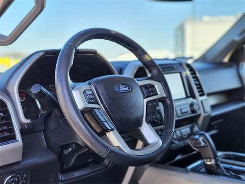 Used 2020 Ford F150 Lariat image 19